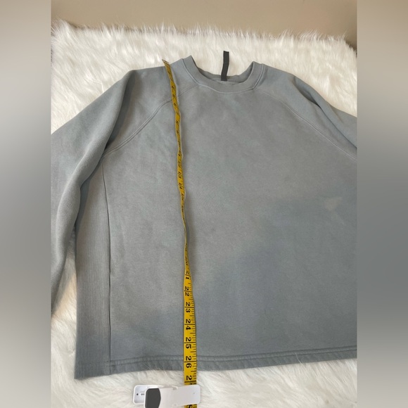 Vuori Restore Organic Cotton Oversized Crewneck Sweatshirt - Picture 4 of 7